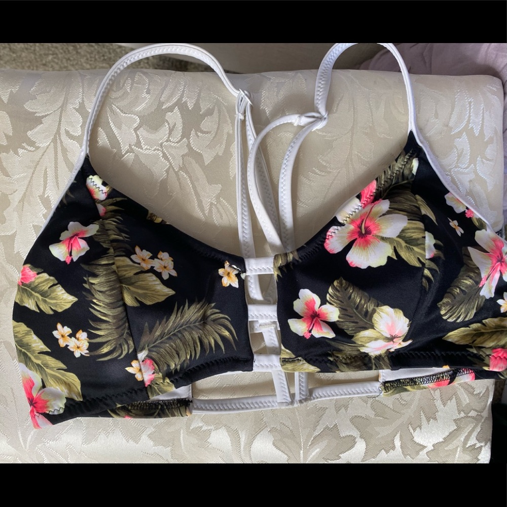 Hawaiian pink bikini top